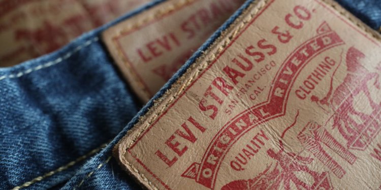 Как отличить настоящие джинсы от подделки Levi