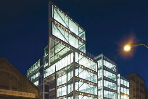 Здание новой европейской штаб-квартиры One Distribution в Барселоне. 